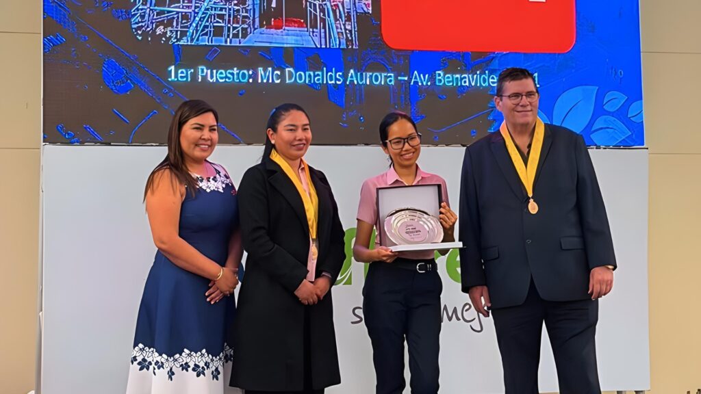 [Perú] Tres restaurantes McDonald’s fueron reconocidos por sus buenas prácticas sanitarias