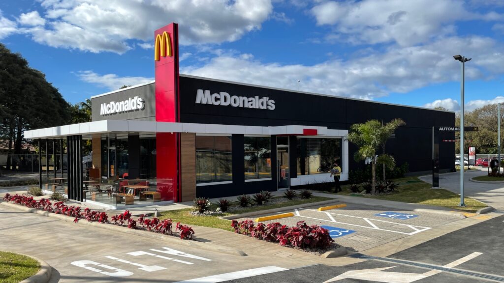 Arcos Dorados abre portal para recibir propuestas de terrenos para nuevos restaurantes McDonald’s
