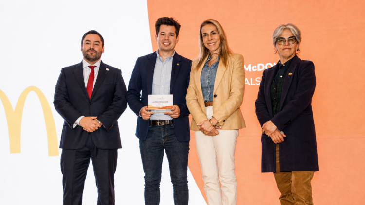 [Chile] McDonald’s se consolida por tercer año consecutivo como líder en talento en la industria de comida rápida