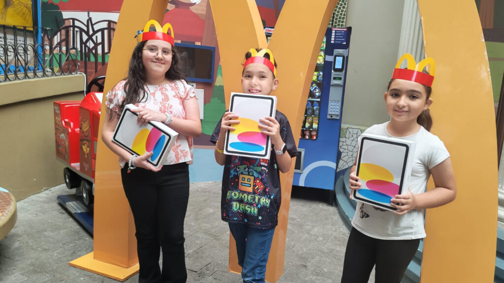 [Costa Rica] Niños destacaron por sus historias creativas en el concurso “Mi aventura en la vecindad de El Chavo”
