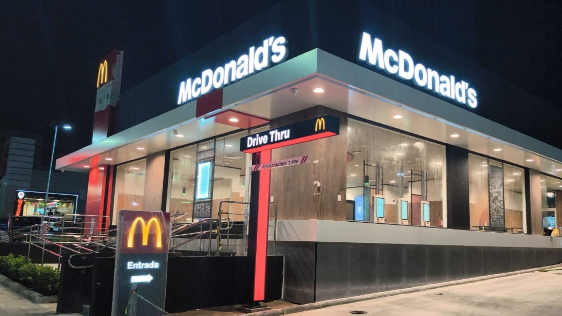 McDonald’s inaugura segunda loja em Mossoró e gera 55 novos empregos